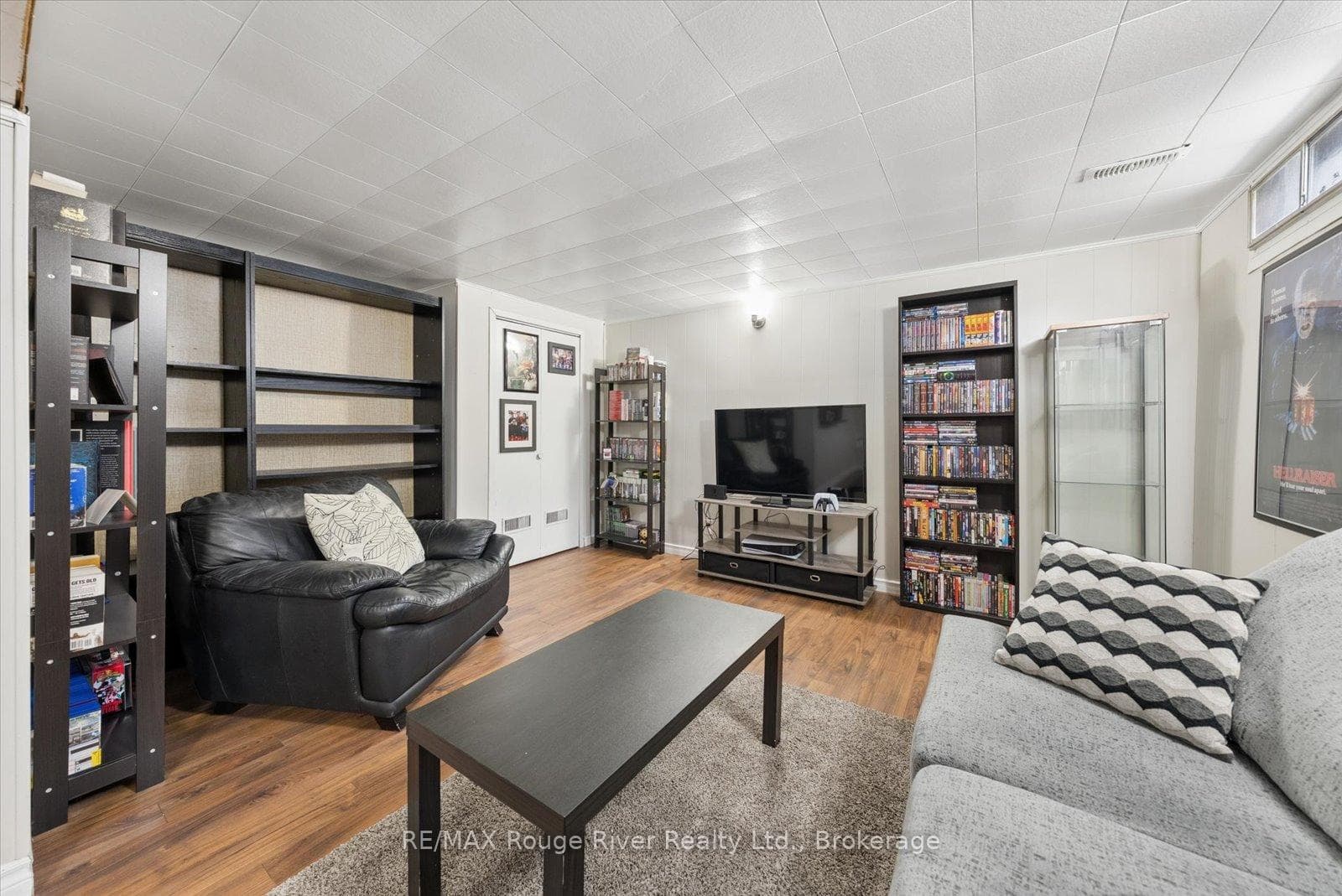 542 O'connell Road photo 22