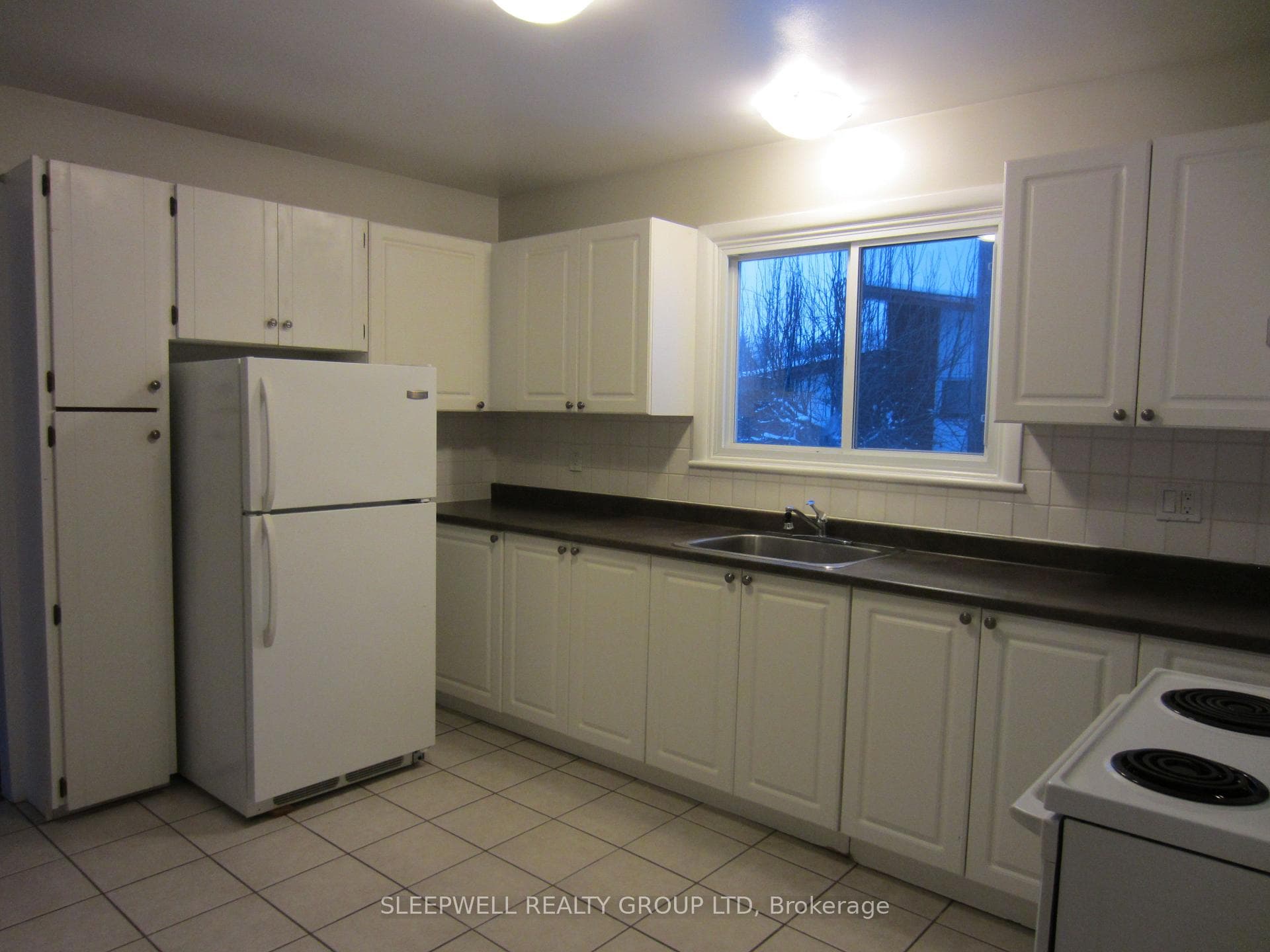 473 Vernon Avenue photo 39
