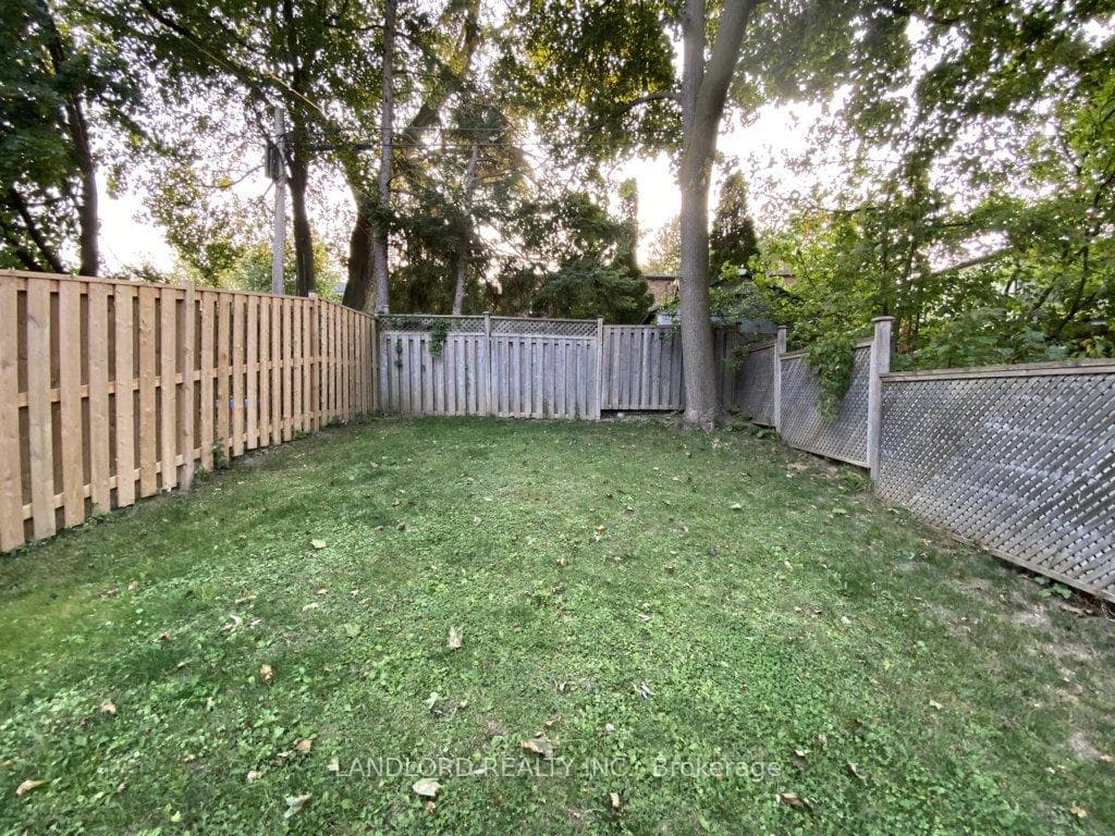 22 Lorindale Avenue photo 34