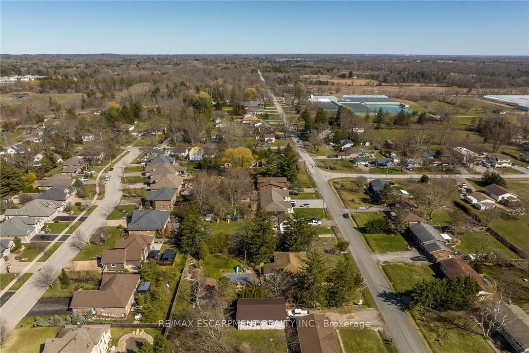 815 FOSS Road photo 12