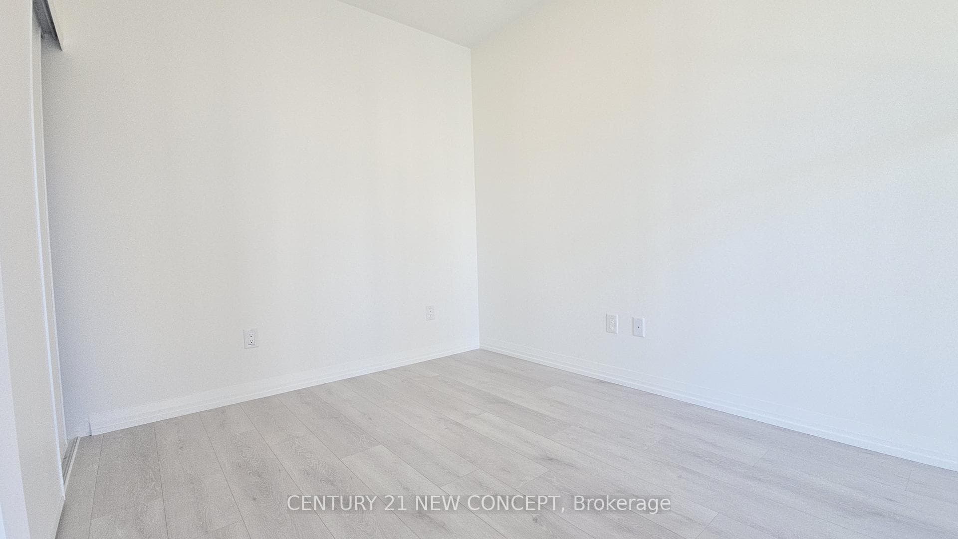 280 Dundas Street Unit 914 photo 16