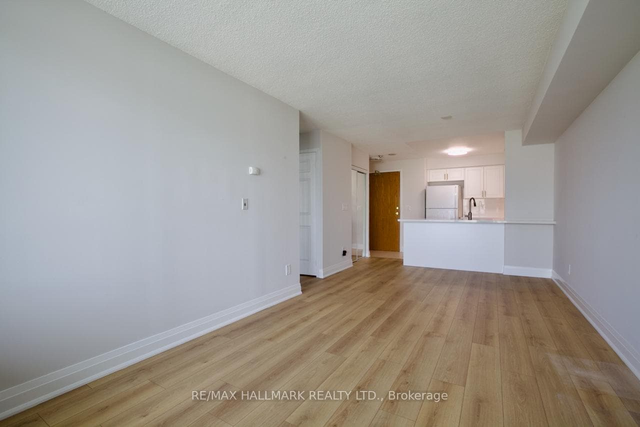 5500 Yonge Street Unit 2301 photo 11