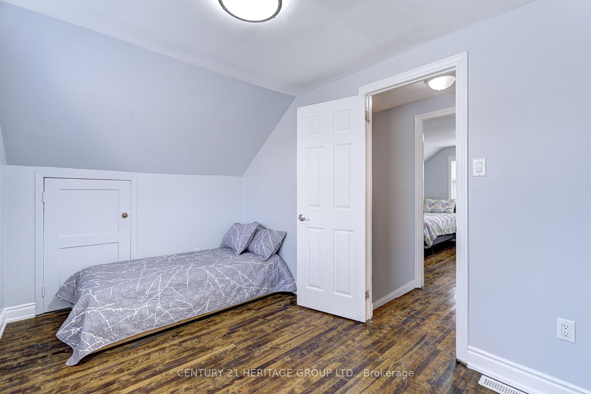37 Selkirk Avenue photo 31