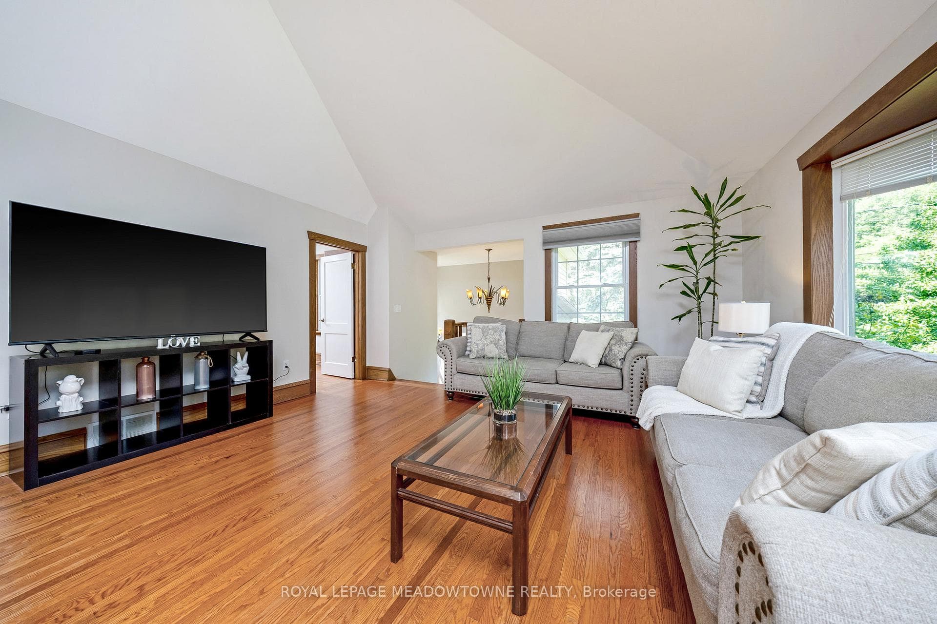 1 Caseley Drive photo 8