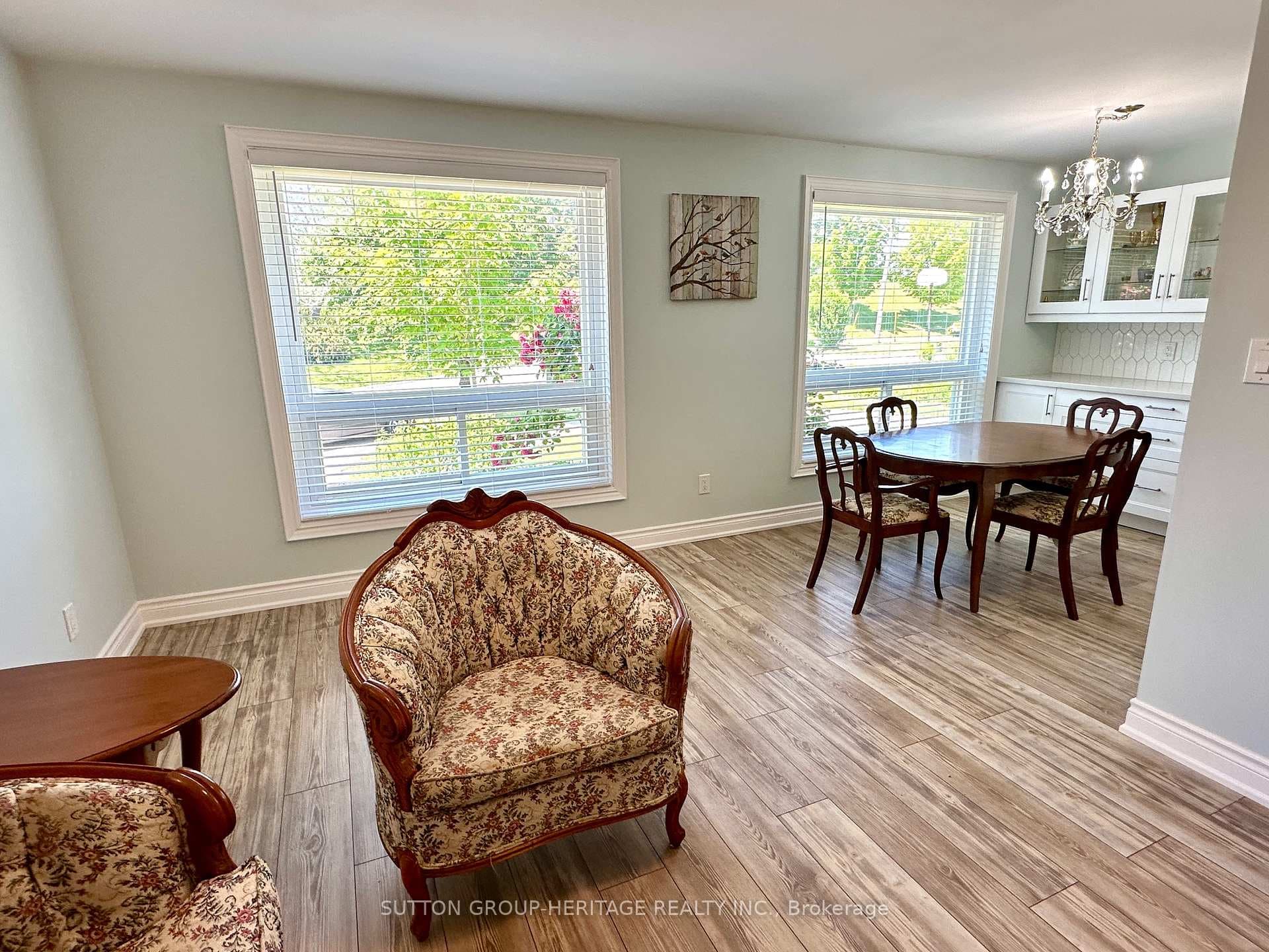 living/dining room