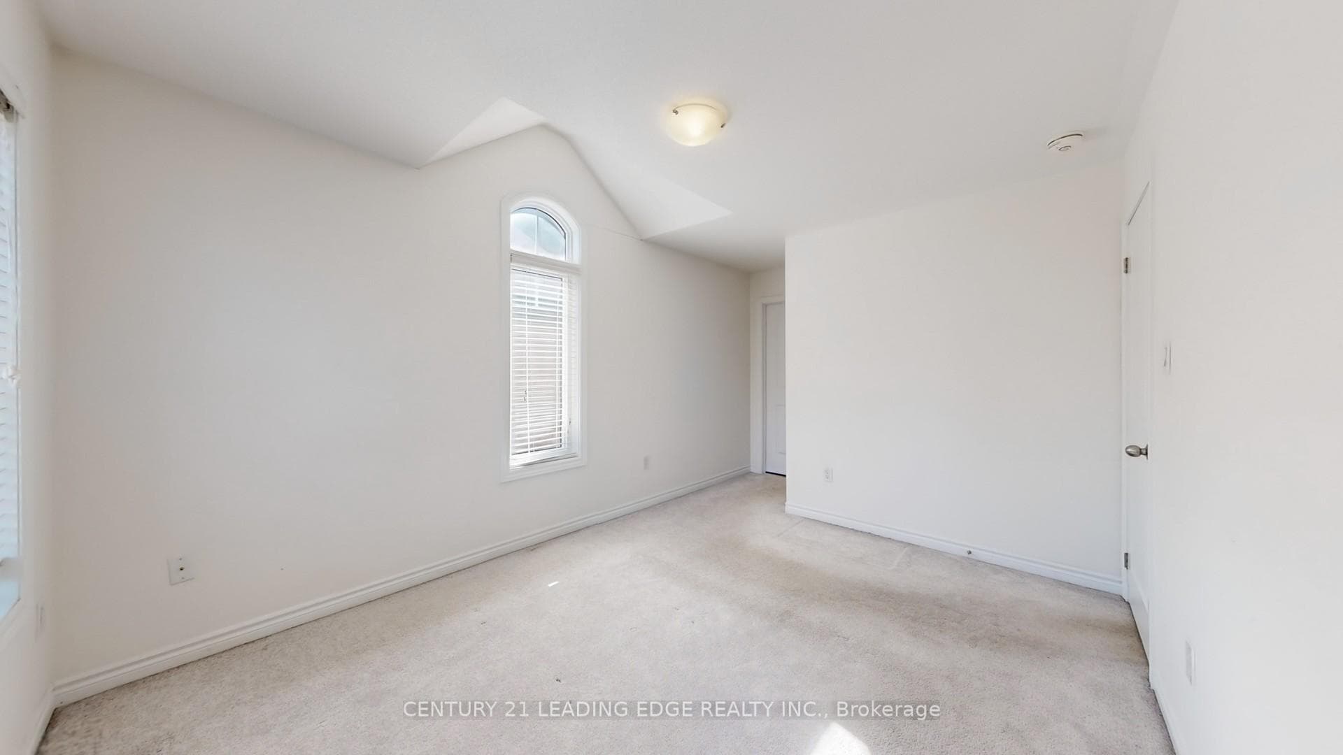 2420 Nantucket Chase photo 24