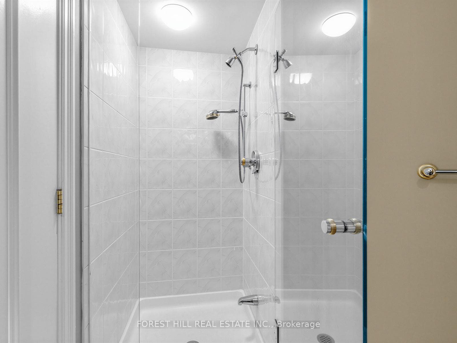 2727 Yonge Street Unit 412 photo 26