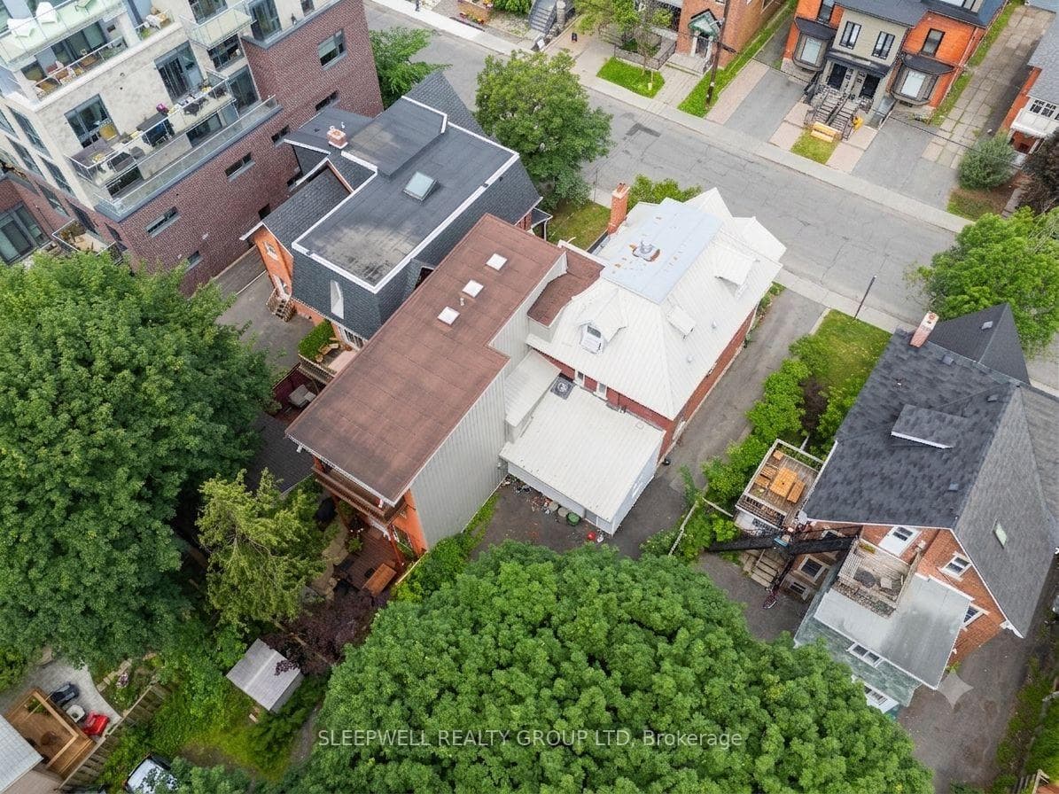 86 Fourth Avenue photo 21