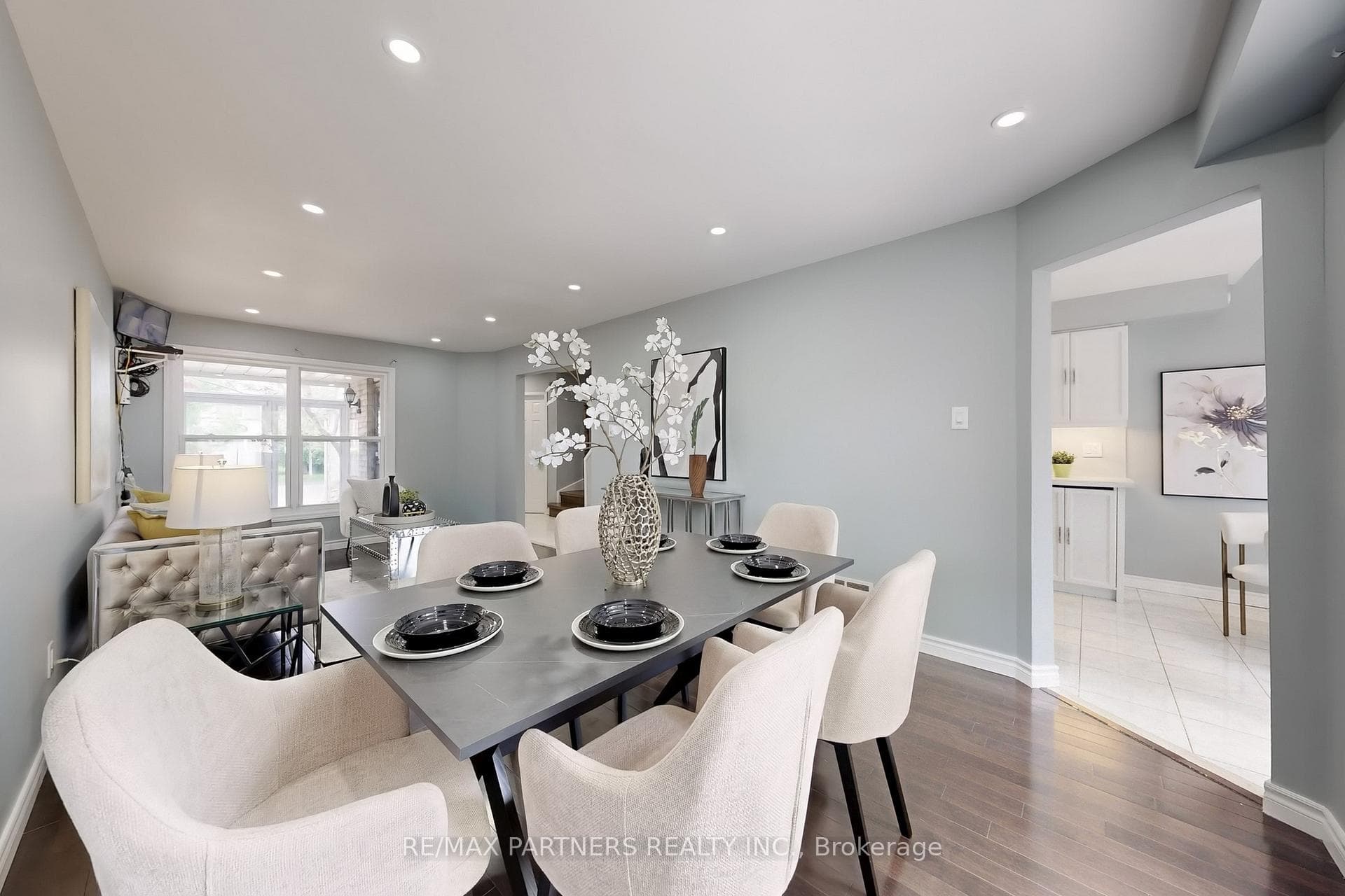 128 Bellrock Drive photo 9