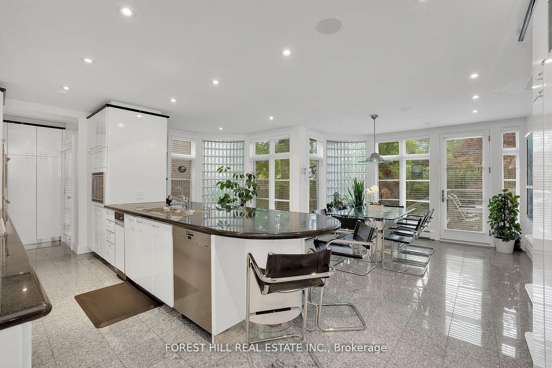 129 Ava Road photo 14