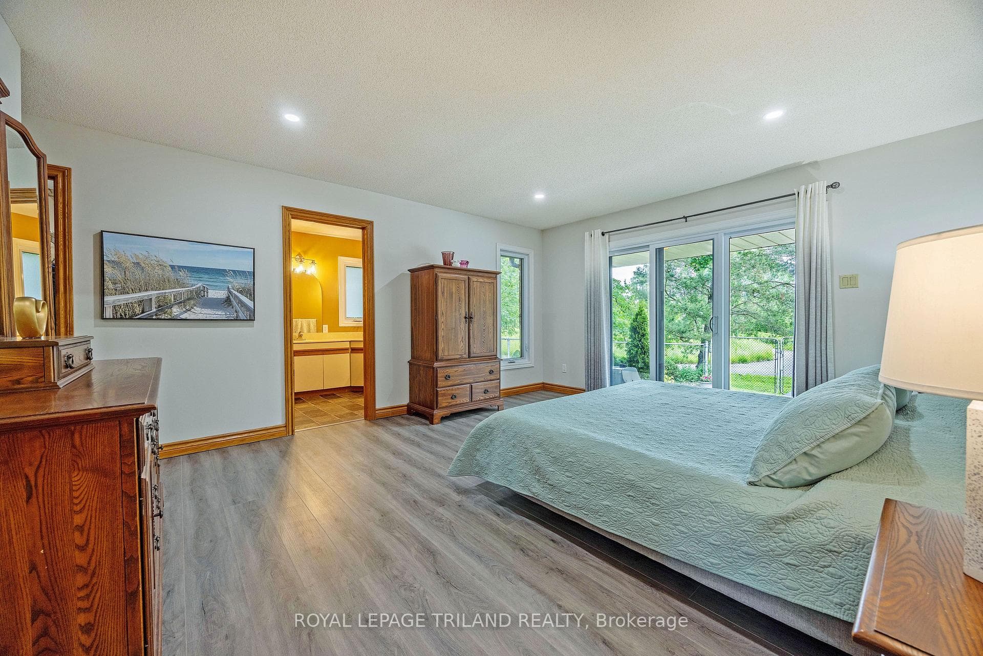 31 Raebrook Place photo 16