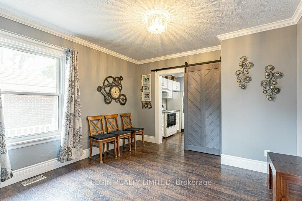 92 Hincks Street photo 24