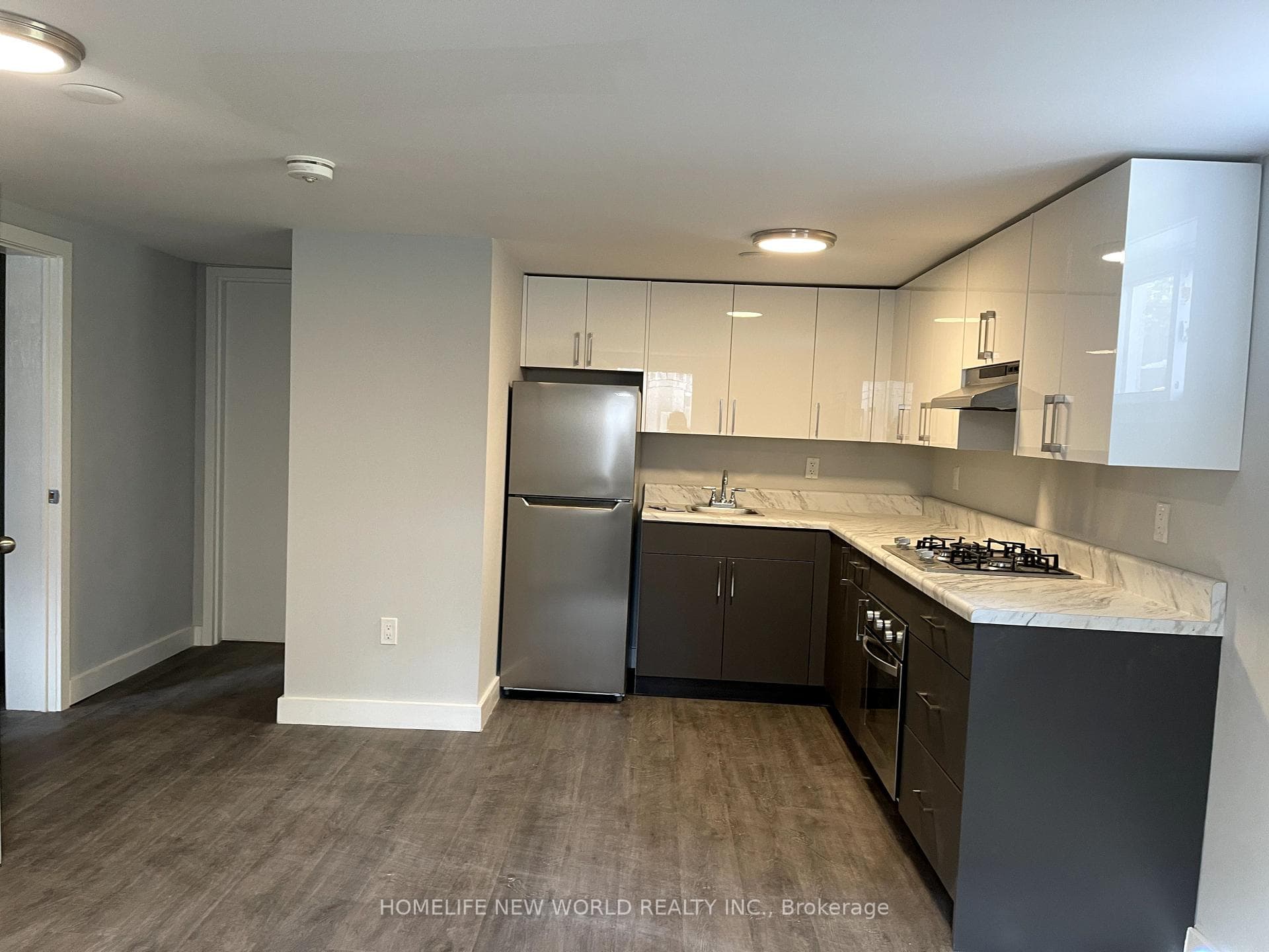 307 Kerrybrook Drive Unit Suite B photo 3