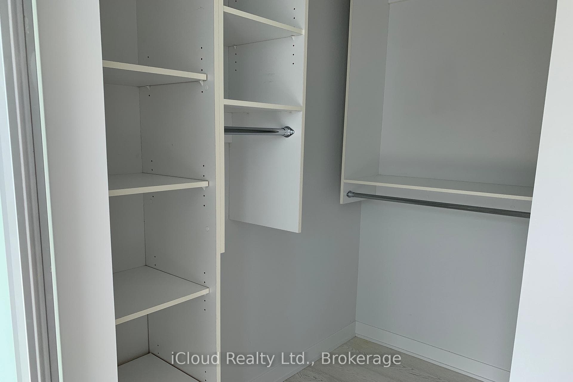 90 Park Lawn N/A Unit PH-3103 photo 34