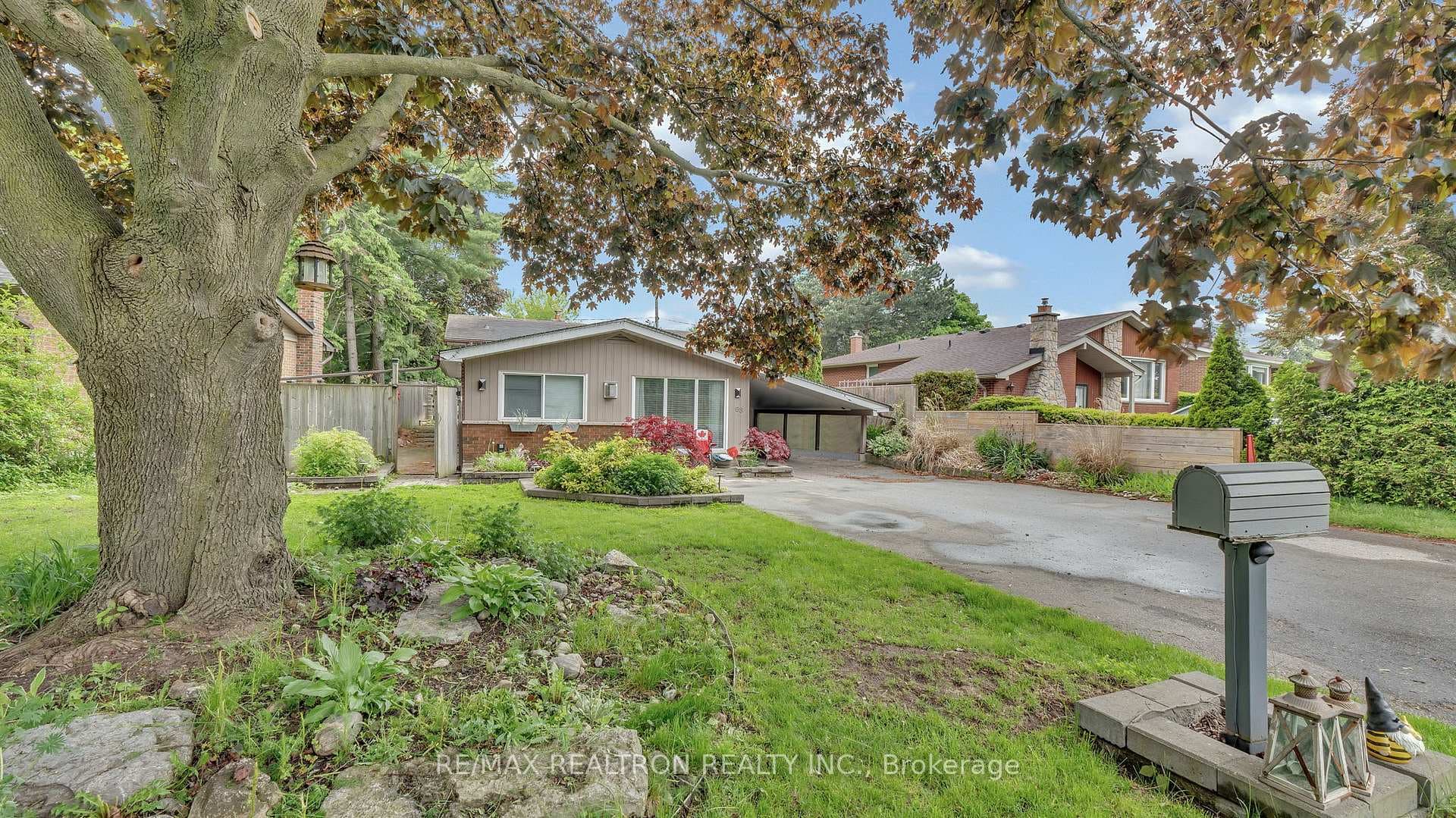 63 Dreyer Drive photo 2