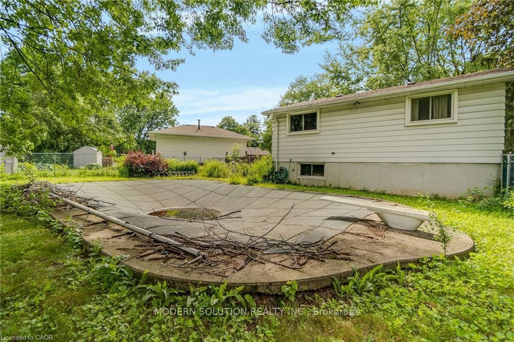 108 Fassett Court photo 28