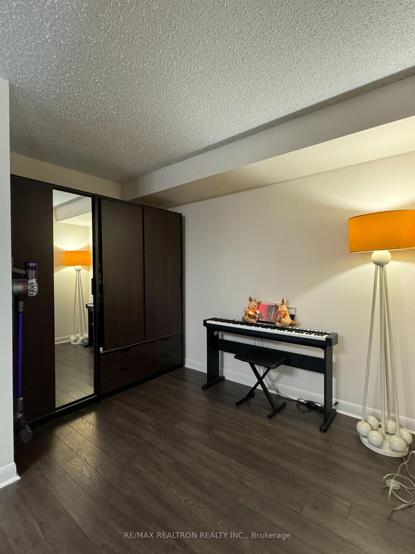525 Wilson Avenue Unit 448 photo 8
