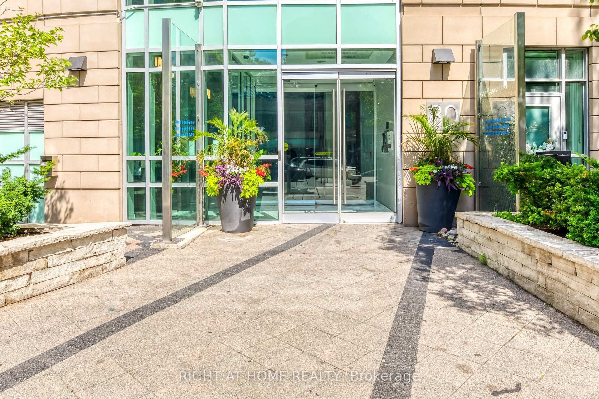 80 Absolute Avenue Unit 2909 photo 3
