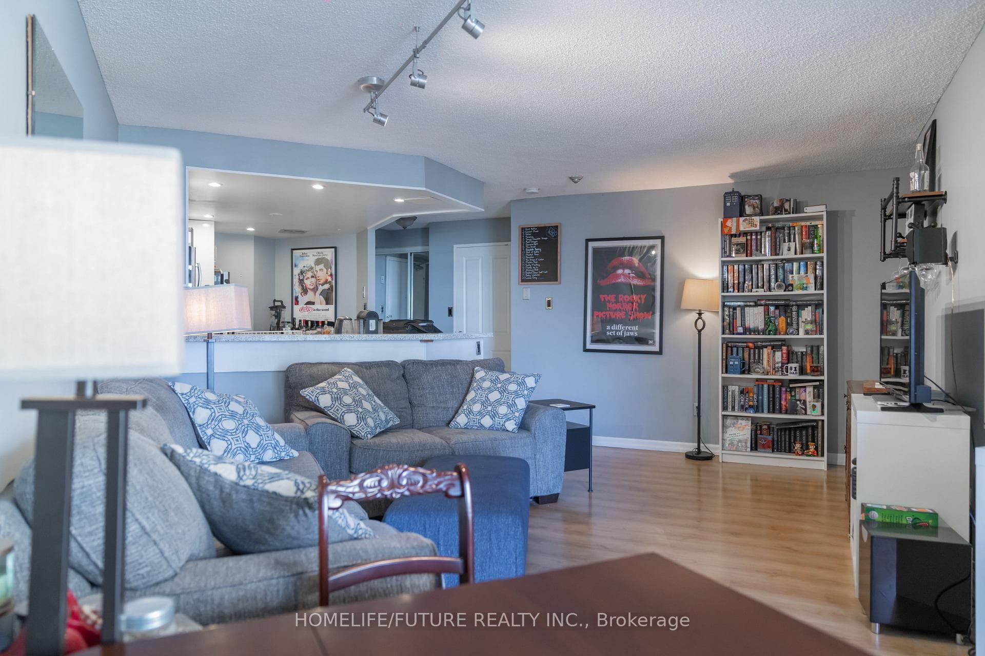 77 Maitland Place Unit 1004 photo 10