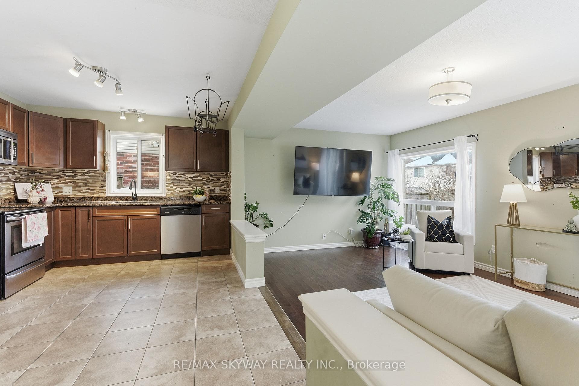 1185 Lawson Road photo 8