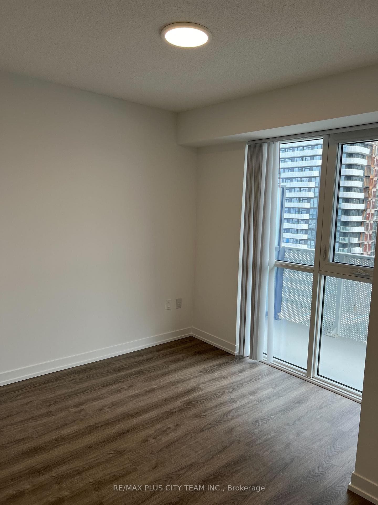 195 Commerce Street Unit 1801 photo 5
