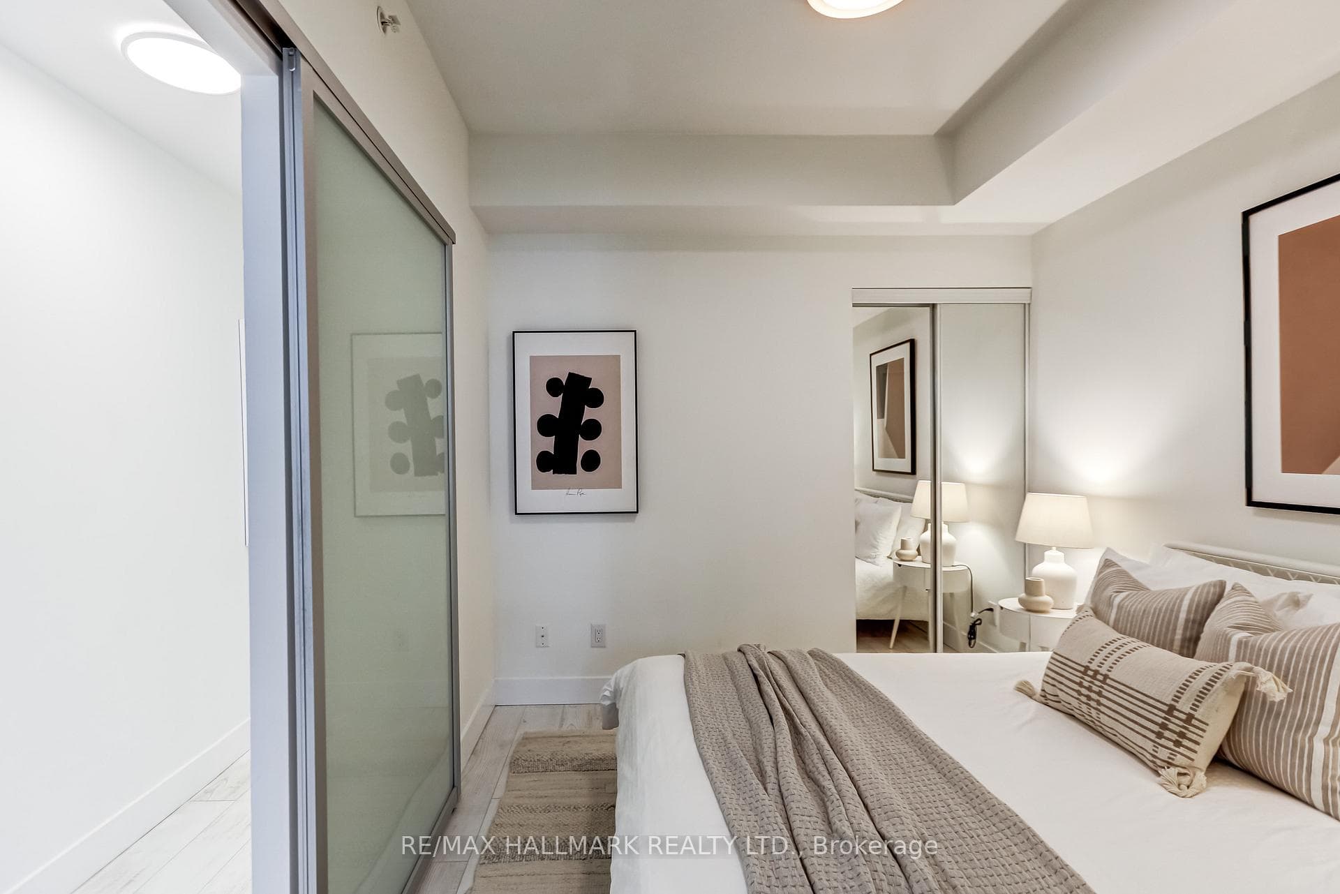 39 Sherbourne Street Unit 307 photo 22