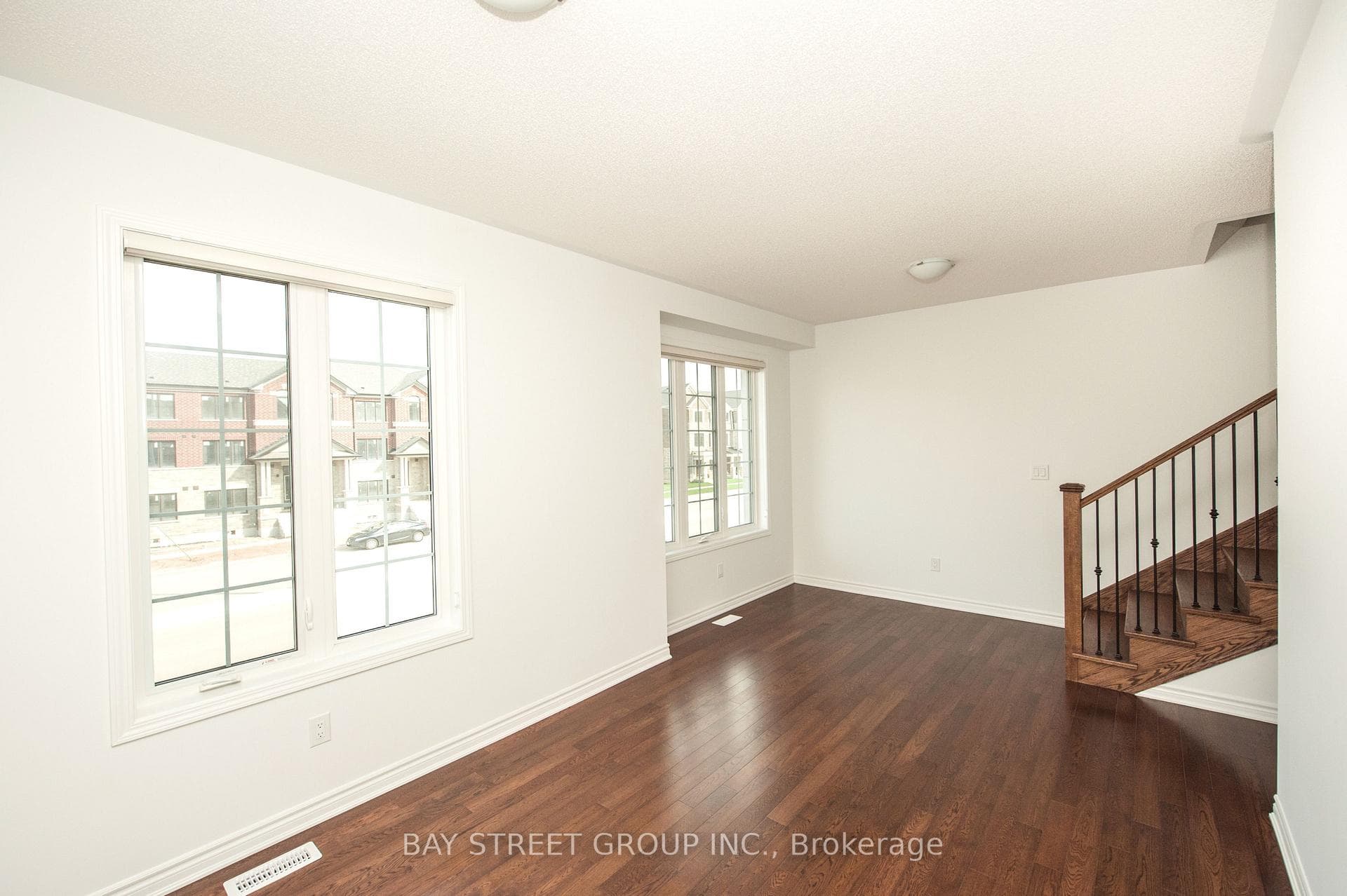 1355 William Halton Parkway photo 11