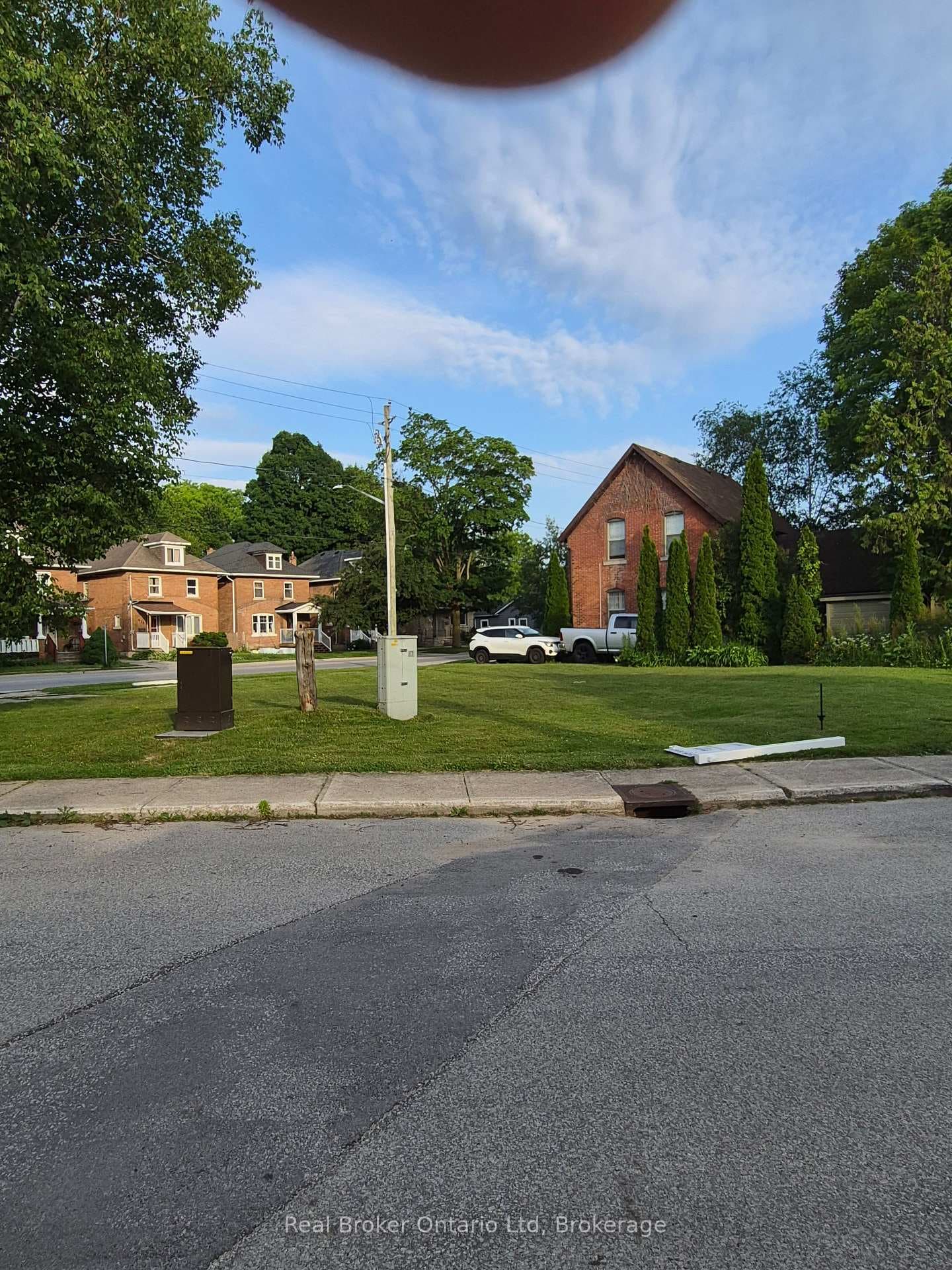 586 & 590 2nd Avenue photo 6