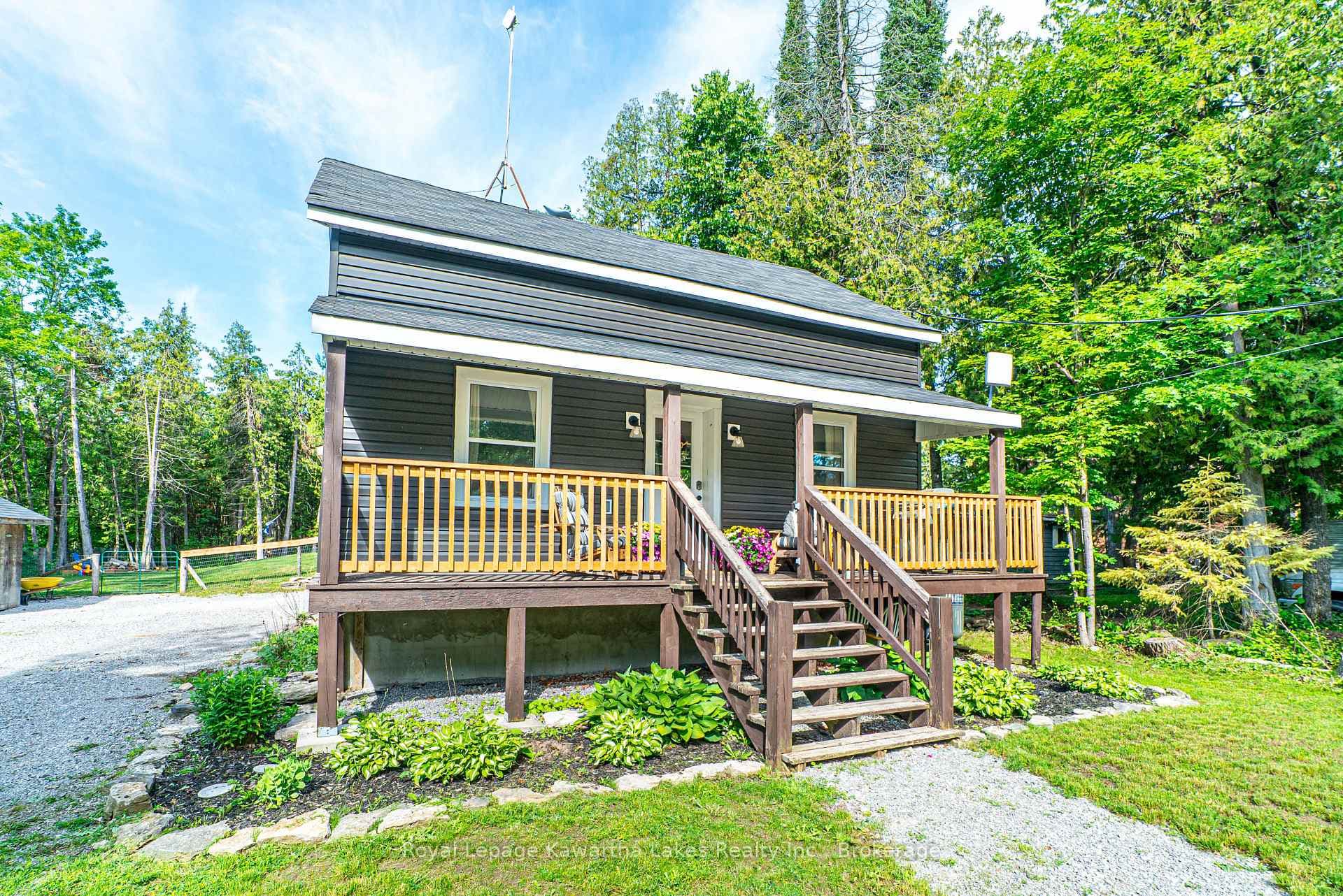112 Echo Bay Road photo 5