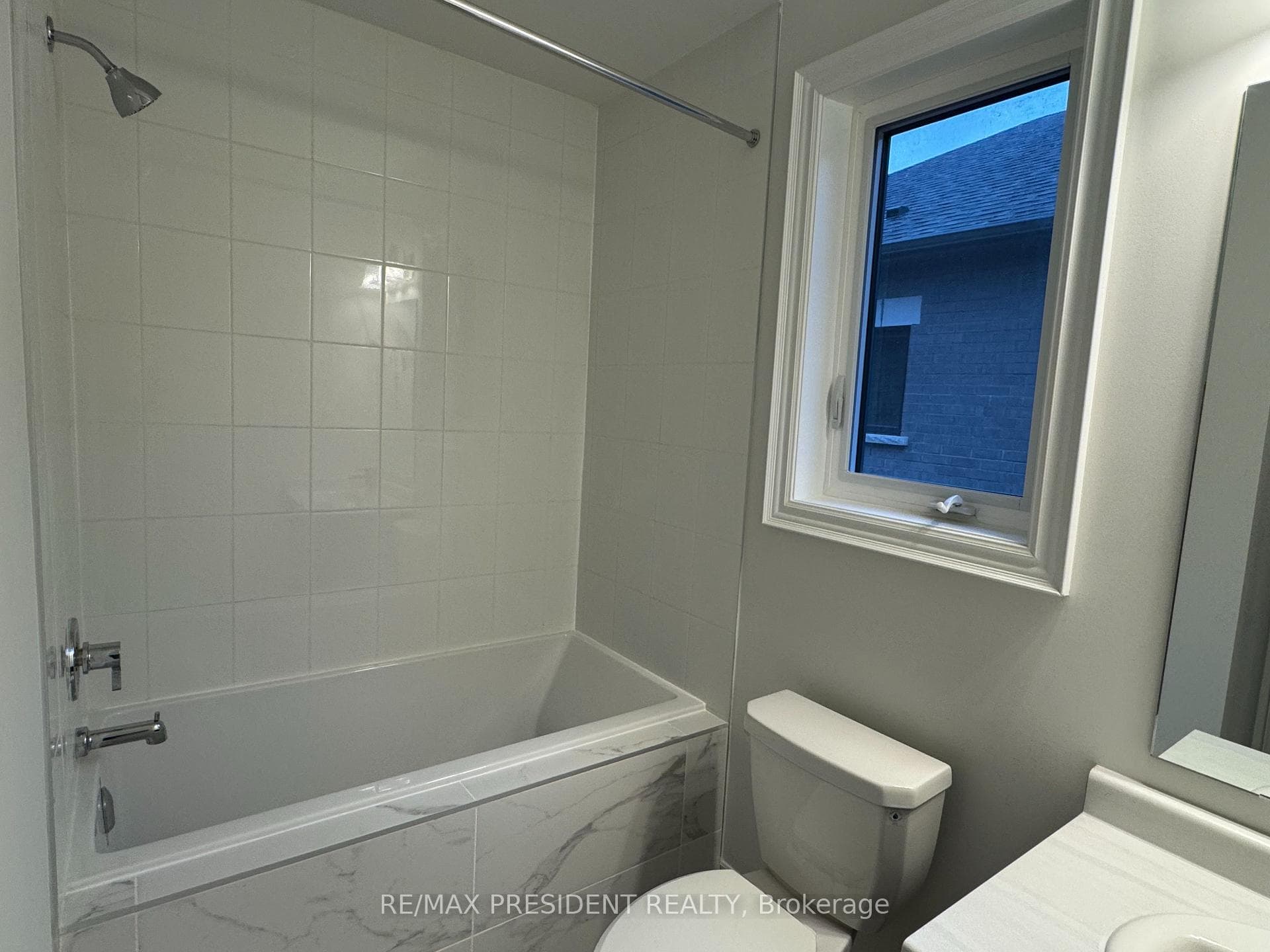 383 Inspire Boulevard photo 10