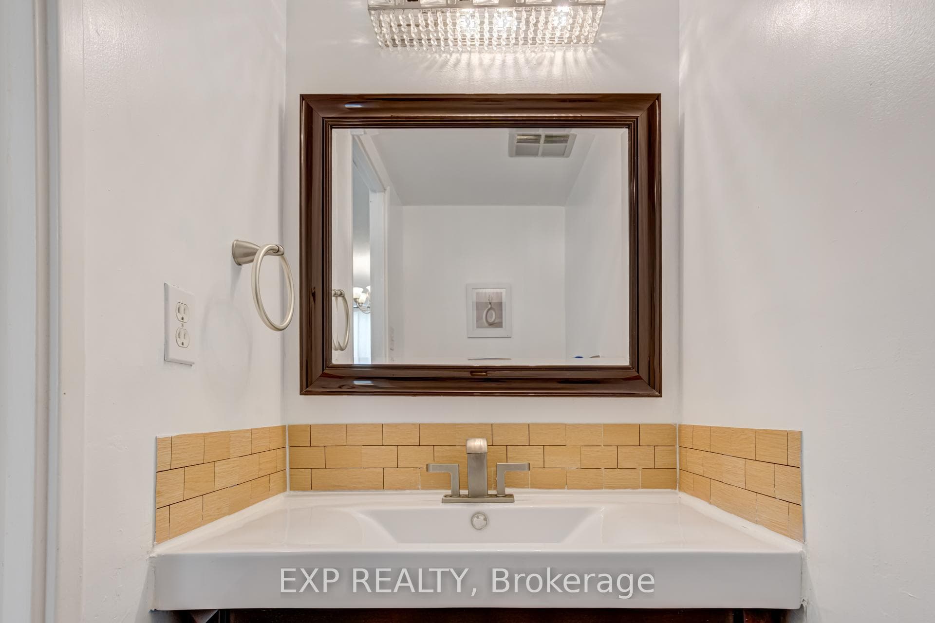 205 Hilda Avenue Unit 302 photo 33