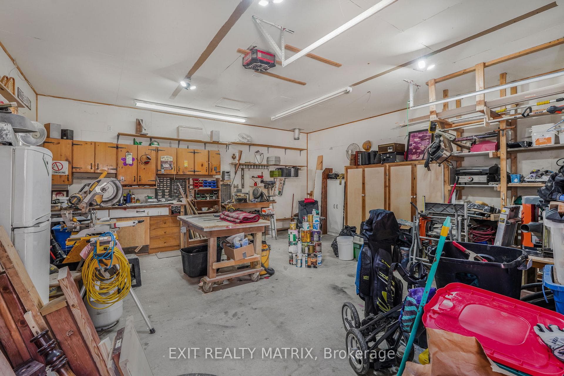 509 Ghislain Street photo 30