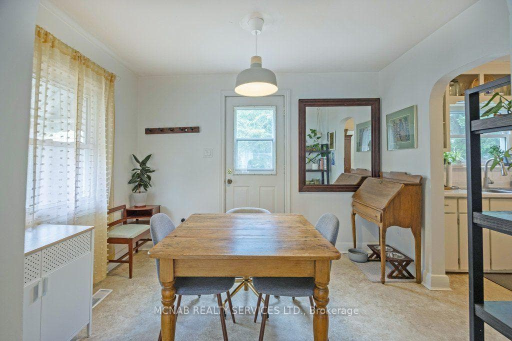 52 Broadway Avenue photo 7
