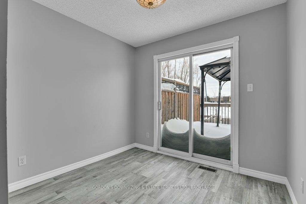 556 Jase Street photo 26