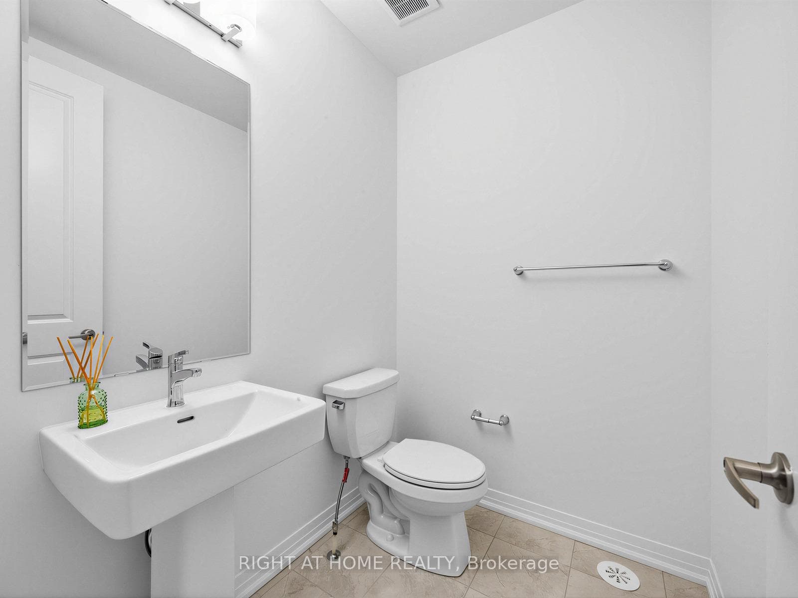 96 coolhurst Avenue photo 7