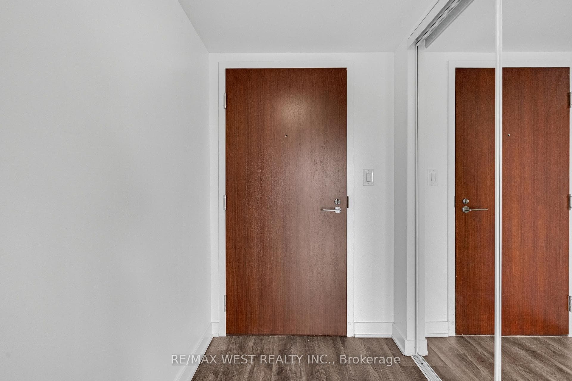 160 Flemington Road Unit 614 photo 8