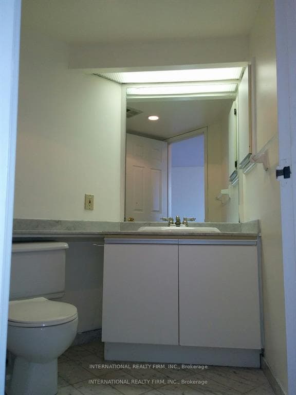 5 Concorde Place Unit 1310 photo 11