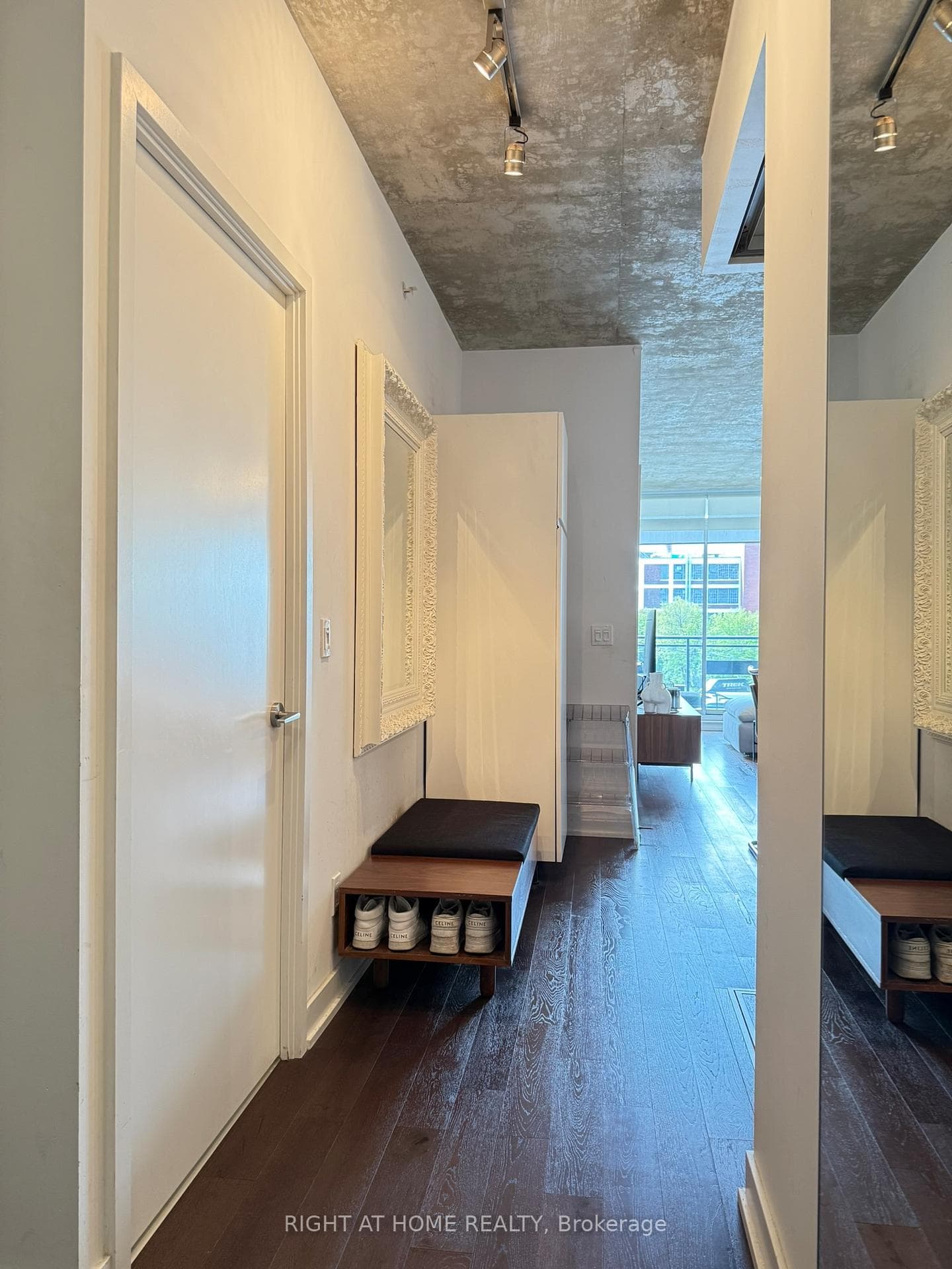 1238 Dundas Street Unit 307 photo 8