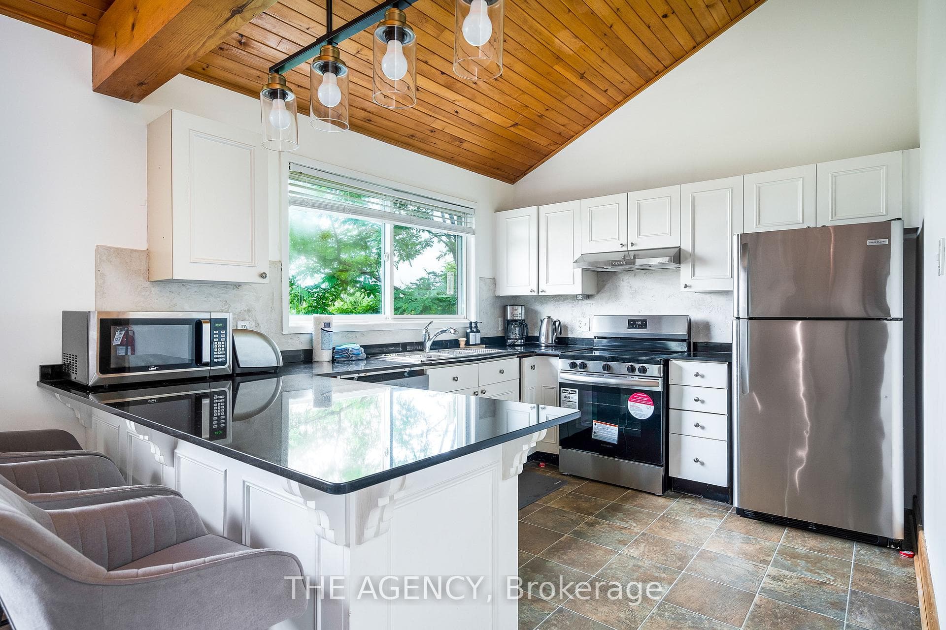 159 Settlers Way photo 33