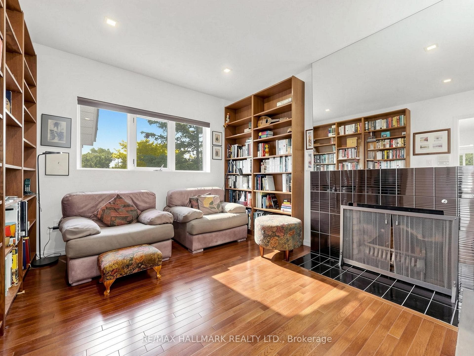 63 St Clements Avenue photo 34