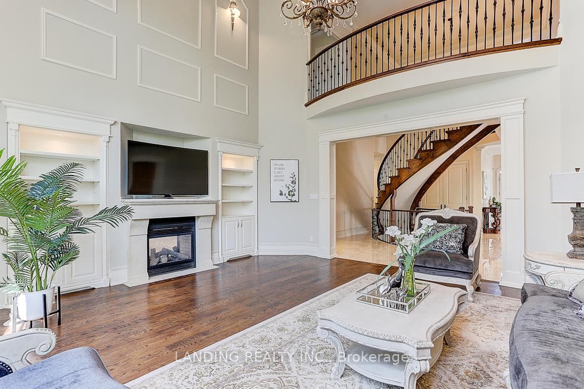 33 Winterport Court photo 8