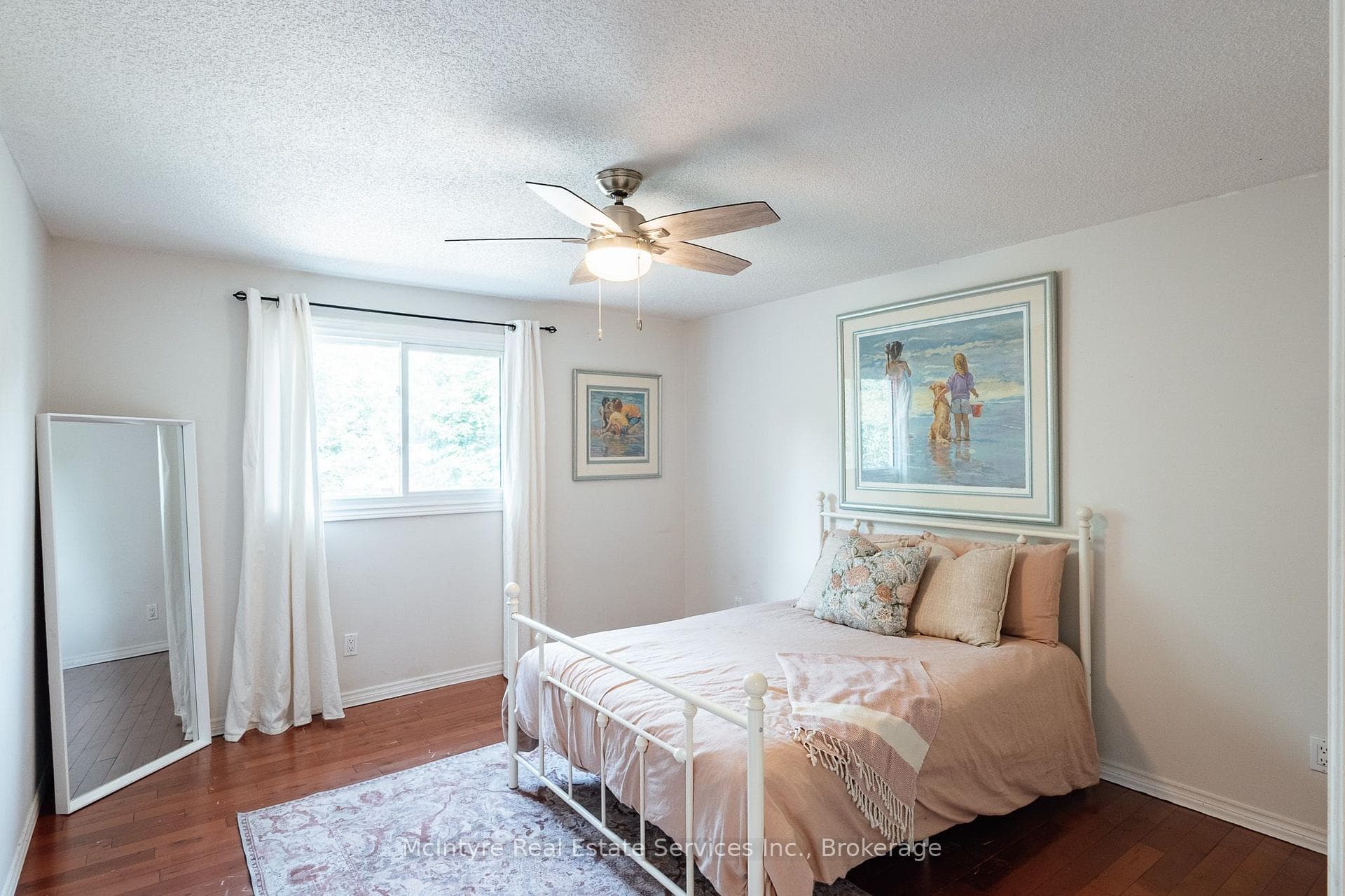 277 Canterbury Drive photo 35