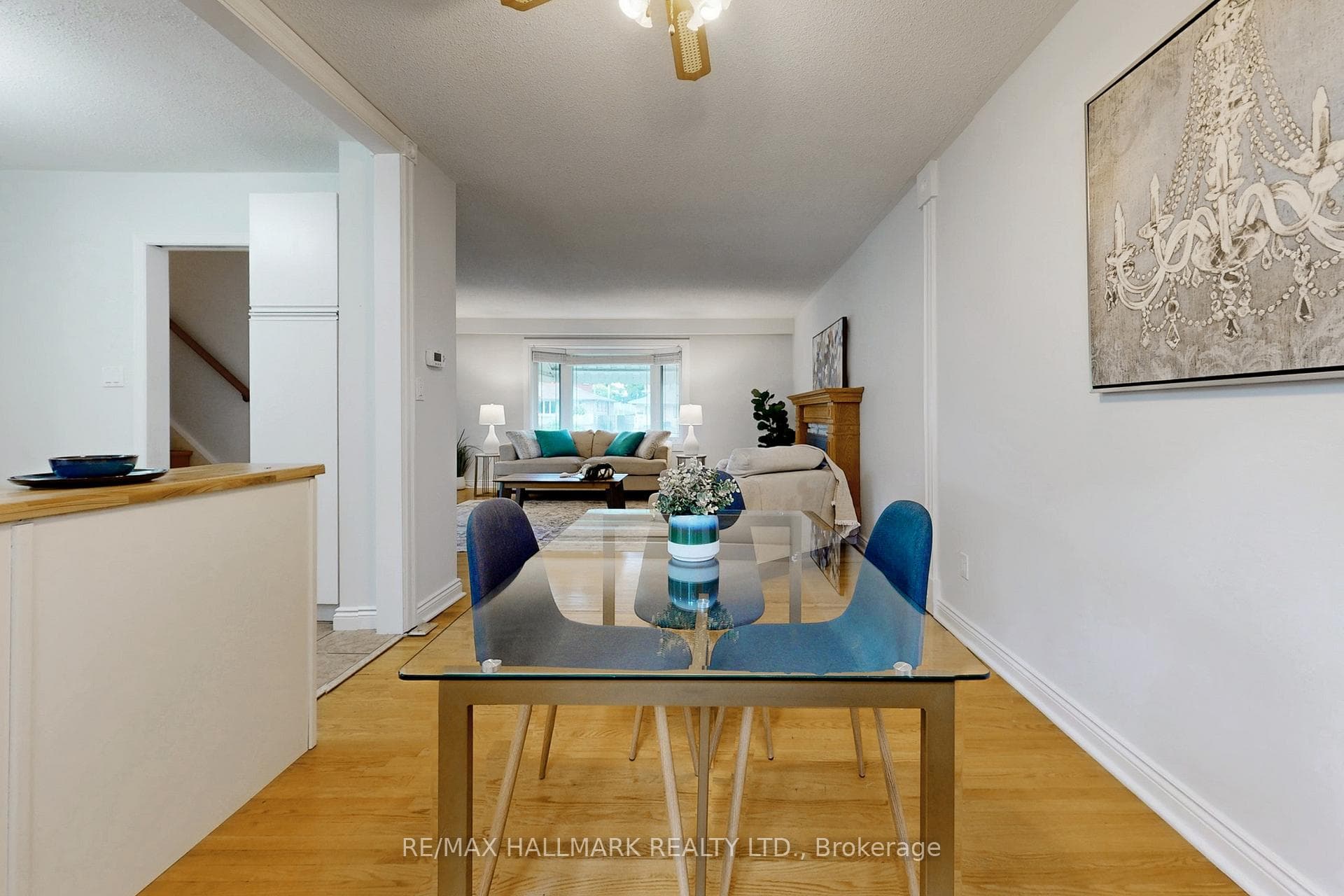 690 Adelaide Avenue photo 8