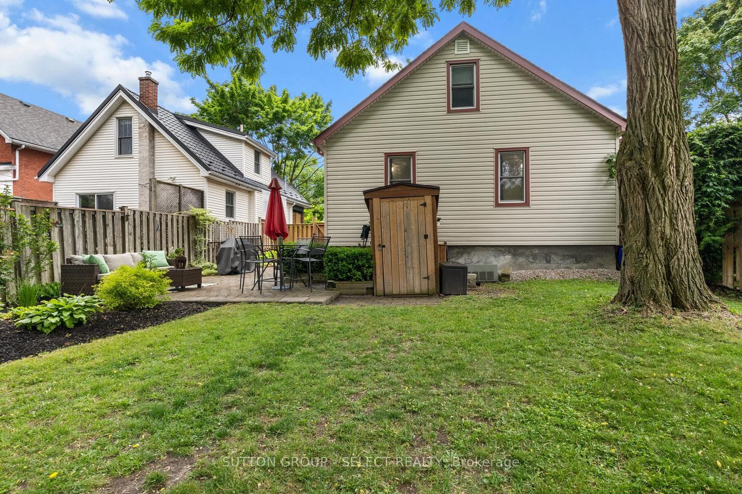 72 Emery Street photo 41