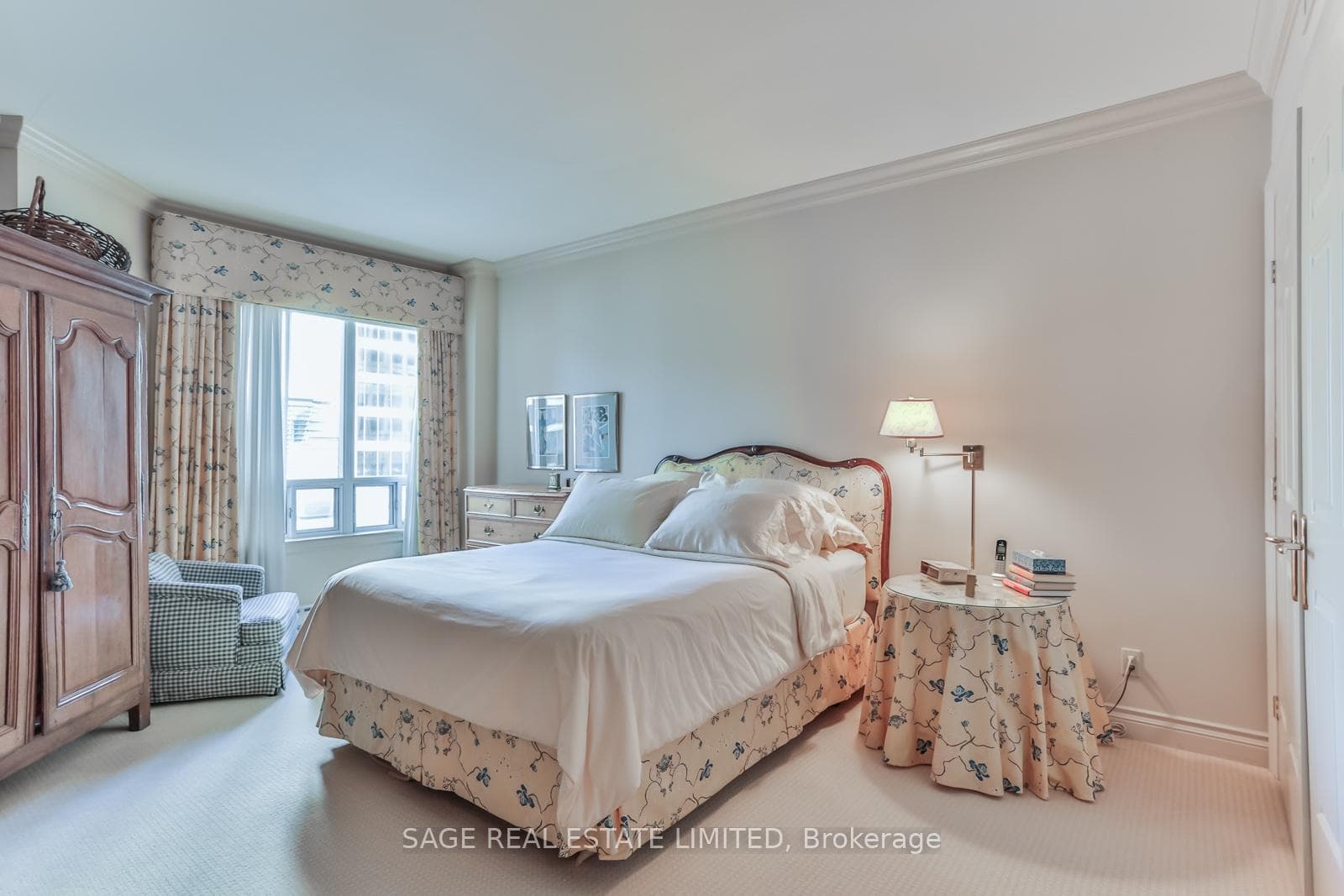 8 Sultan Street Unit 501 photo 14