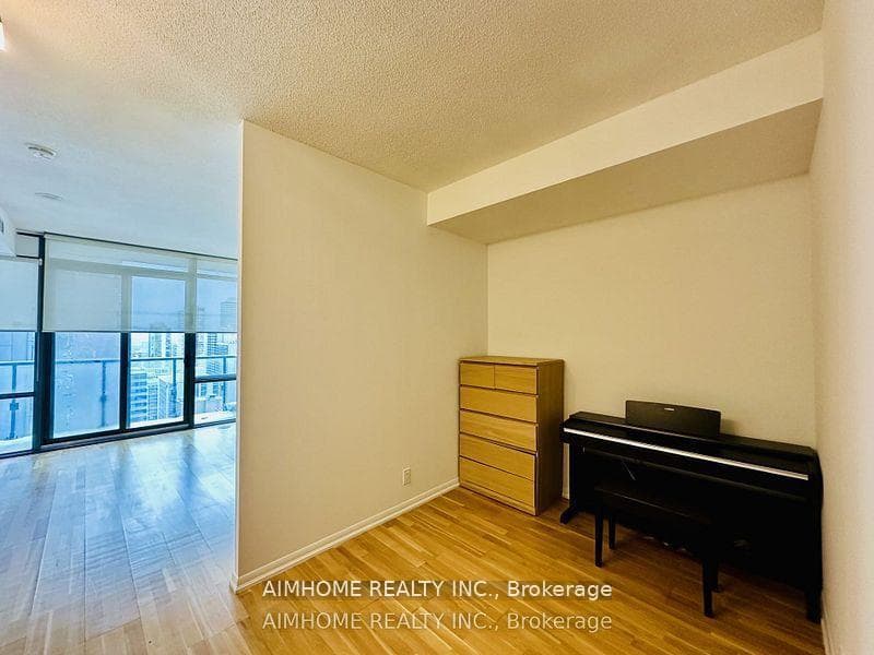 832 Bay Street Unit 2506 photo 7