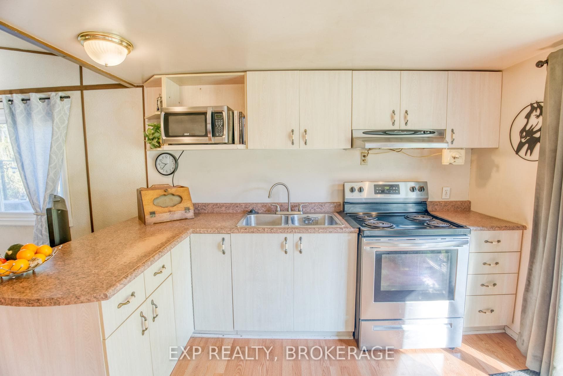 1103 Harold Road photo 11