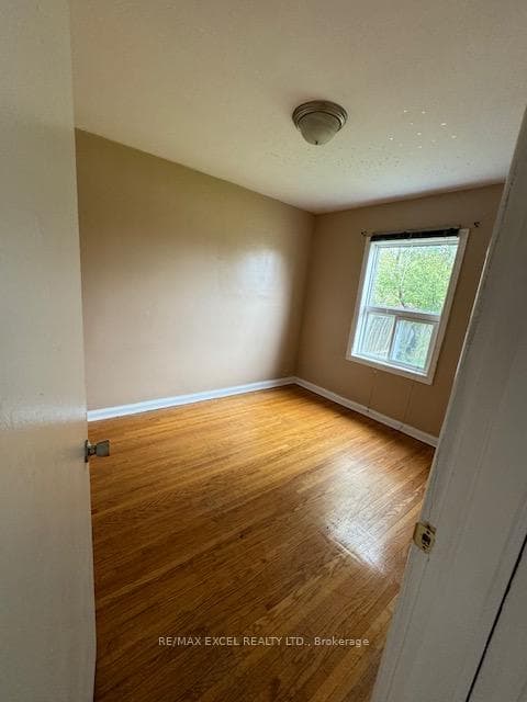 83 Finch Avenue photo 7