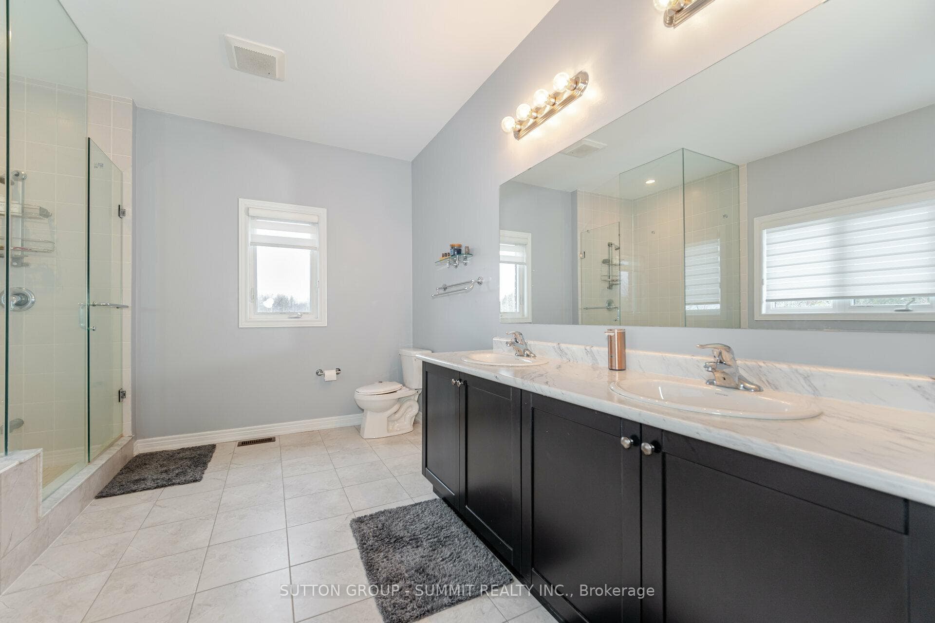 121 TURNER Drive photo 24