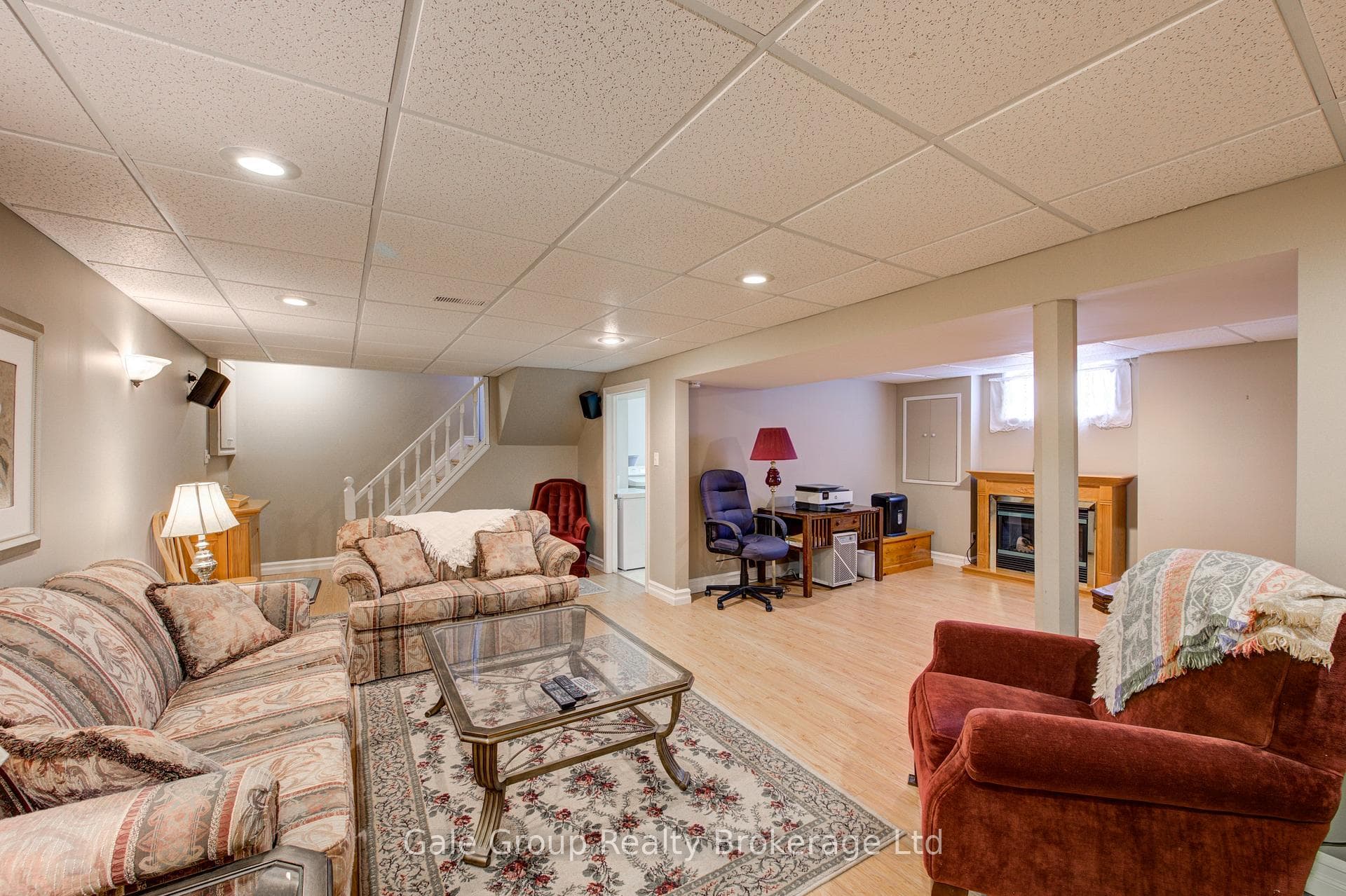 739 Pavey Street photo 20
